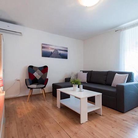 Apartment Luka Arbanasi ザダル エクステリア 写真