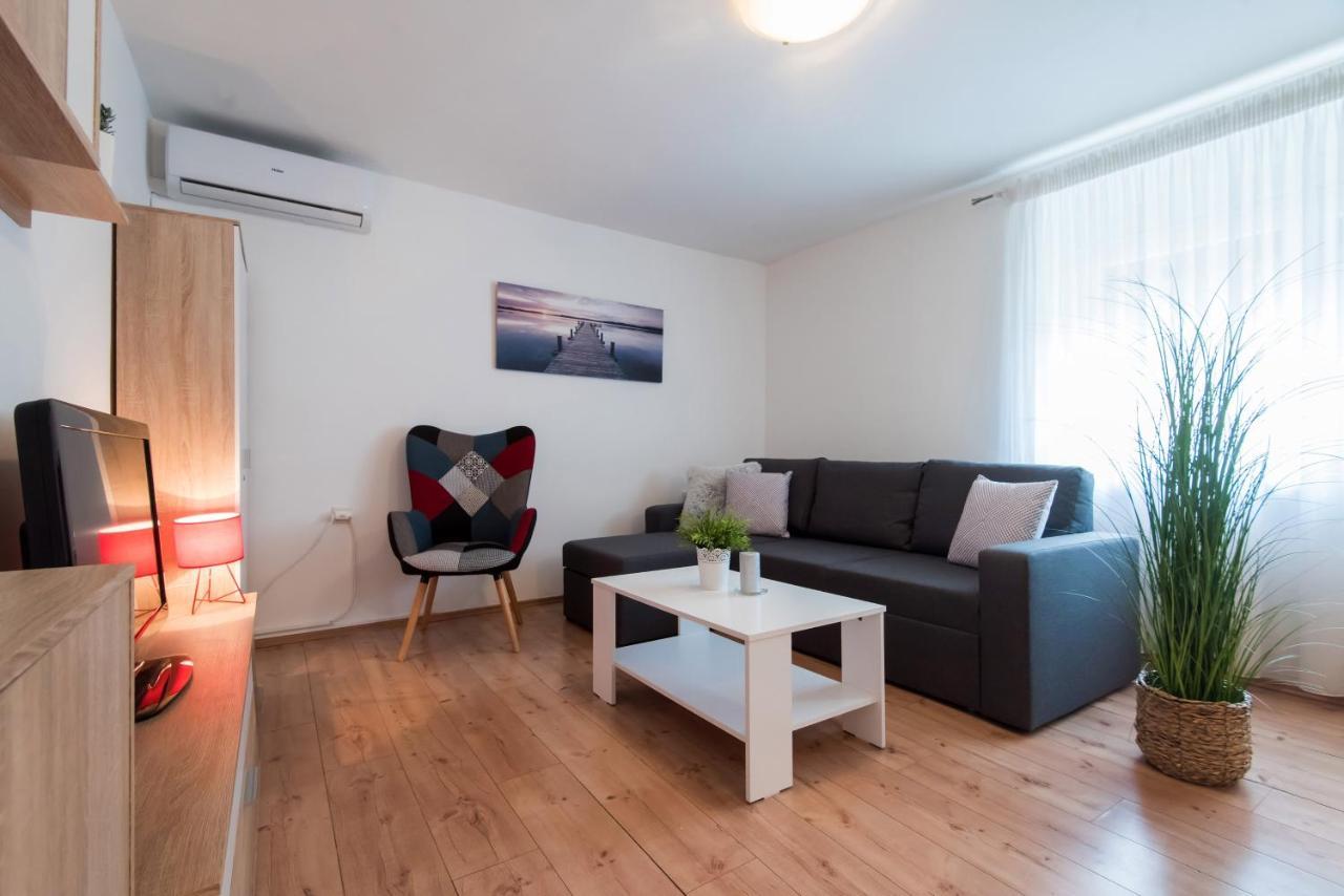 Apartment Luka Arbanasi ザダル エクステリア 写真