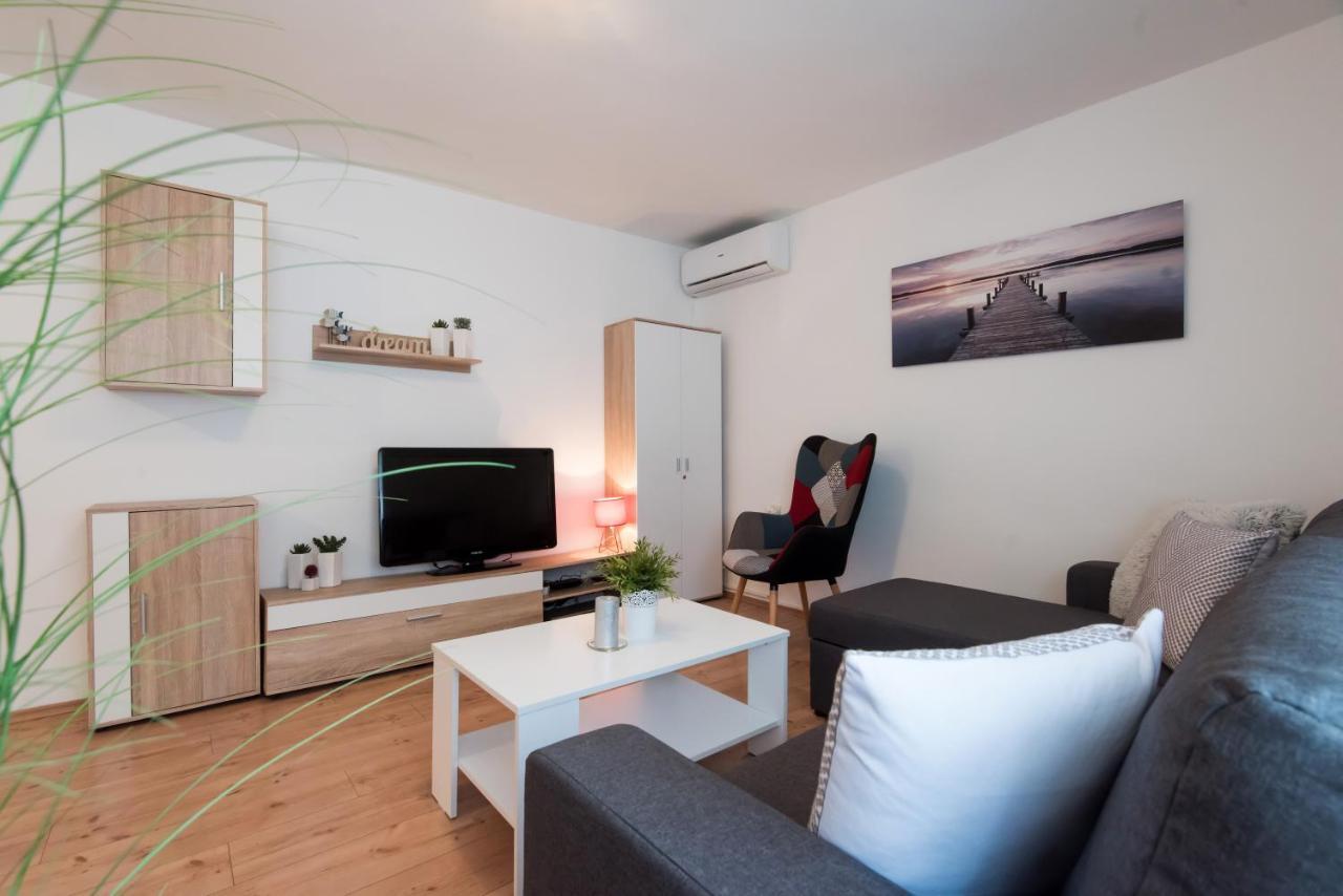 Apartment Luka Arbanasi ザダル エクステリア 写真
