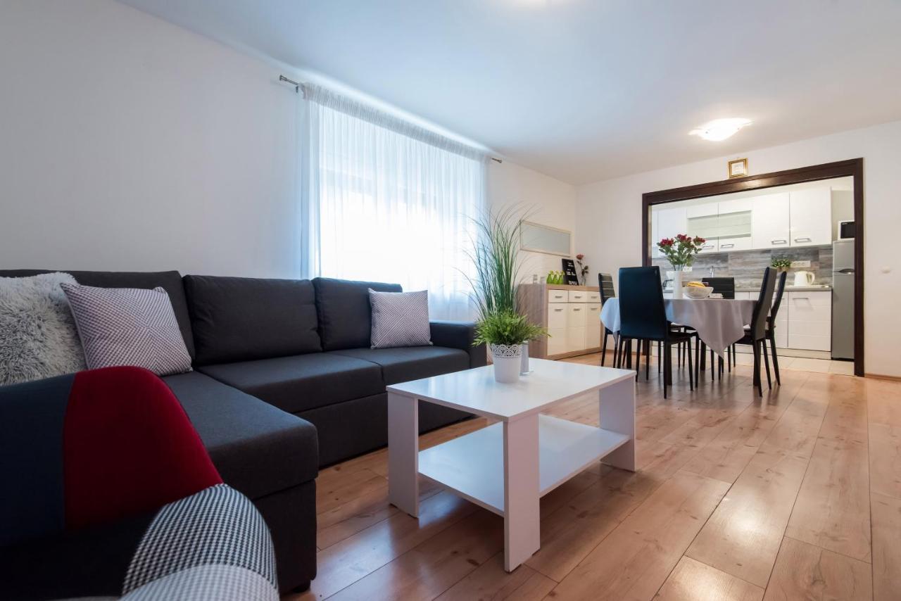 Apartment Luka Arbanasi ザダル エクステリア 写真