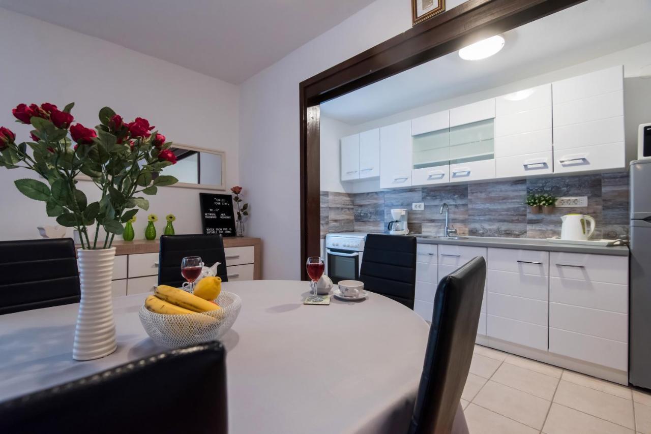 Apartment Luka Arbanasi ザダル エクステリア 写真