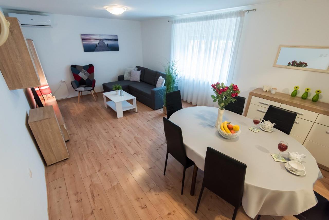 Apartment Luka Arbanasi ザダル エクステリア 写真